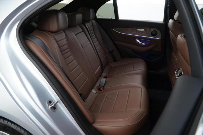 Mercedes-Benz E-Класс V (W213 S213 C238) Рестайлинг с пробегом 2022 года, цена 5 299 977 рублей, 35916 км, седан, Автокод Объявления