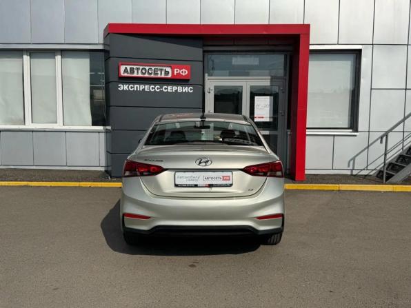 Hyundai Solaris II с пробегом 2019 года, цена 1 340 000 рублей, 68090 км, седан, Автокод Объявления