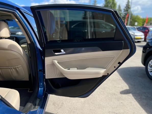 Hyundai Sonata VII (LF) Рестайлинг с пробегом 2018 года, цена 1 850 000 рублей, 104000 км, седан, Автокод Объявления