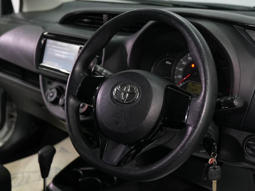 Toyota Vitz III (XP130) Рестайлинг 2 Новосибирск  - изображение 15