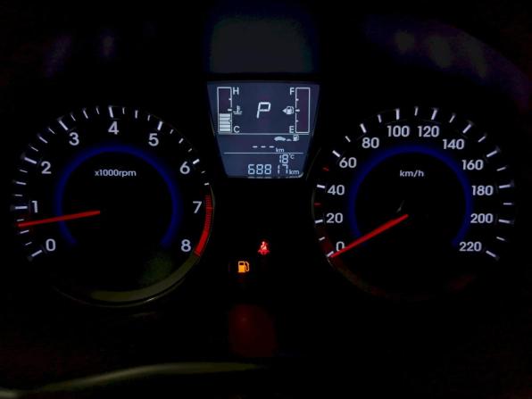Hyundai Solaris I Рестайлинг с пробегом 2015 года, цена 1 090 000 рублей, 68850 км, хэтчбек, Автокод Объявления