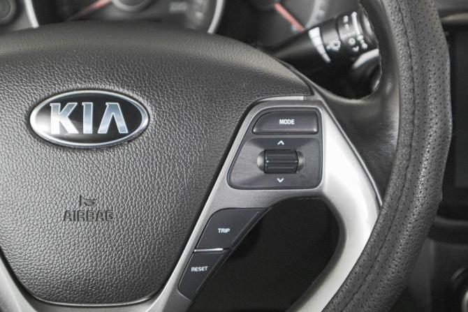 Kia Rio III Рестайлинг с пробегом 2016 года, цена 1 249 000 рублей, 75000 км, седан, Автокод Объявления