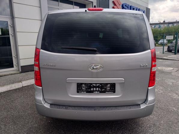 Hyundai H-1 II Рестайлинг 2 с пробегом 2020 года, цена 3 356 000 рублей, 250894 км, минивэн, Автокод Объявления