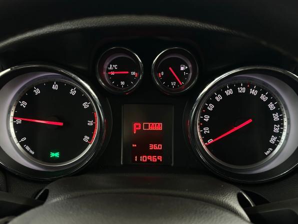 Opel Mokka I с пробегом 2015 года, цена 980 000 рублей, 110834 км, внедорожник, Автокод Объявления