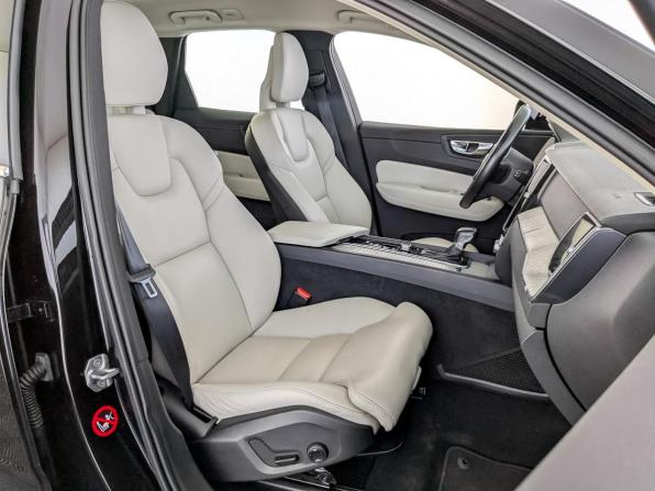 Volvo XC60 II с пробегом 2018 года, цена 3 390 000 рублей, 93039 км, внедорожник, Автокод Объявления
