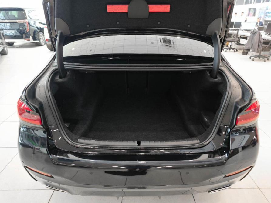 BMW 5 серии VII (G30/G31/G38) Рестайлинг Казань  - изображение 12