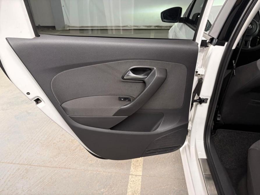 Volkswagen Polo V Екатеринбург  - изображение 16