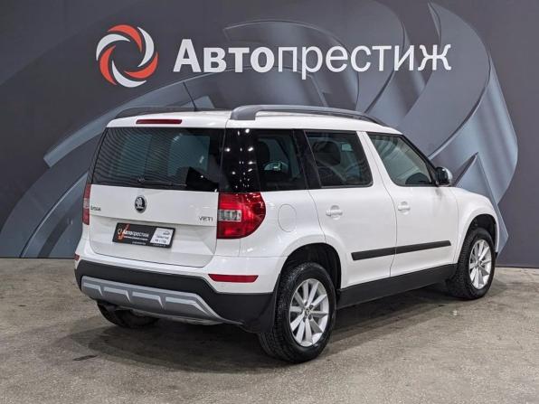 Skoda Yeti I Рестайлинг с пробегом 2015 года, цена 1 370 000 рублей, 88000 км, внедорожник, Автокод Объявления