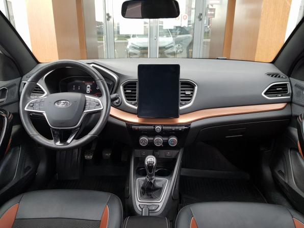 Lada (ВАЗ) Vesta I Рестайлинг (NG) с пробегом 2023 года, цена 1 299 000 рублей, 33002 км, седан, Автокод Объявления