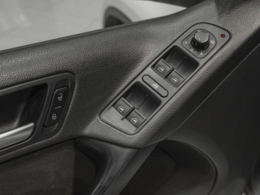 Volkswagen Tiguan I Рестайлинг Мурманск  - изображение 16