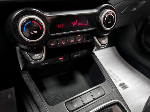 Kia Rio IV Рестайлинг с пробегом 2020 года, цена 1 490 000 рублей, 137968 км, седан, Автокод Объявления