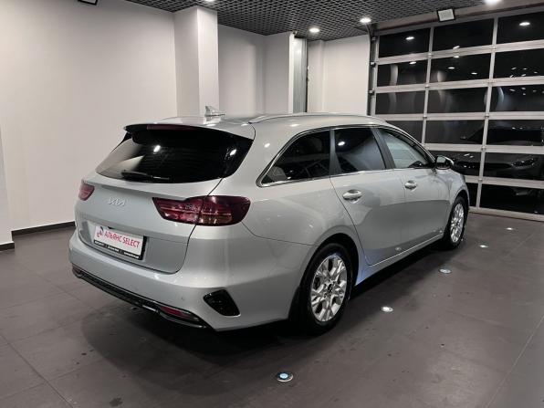 Kia Ceed III Рестайлинг с пробегом 2022 года, цена 2 383 000 рублей, 77739 км, универсал, Автокод Объявления