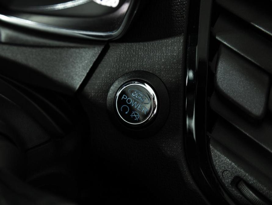 Ford Fiesta Mk6 Рестайлинг Санкт-Петербург  - изображение 15