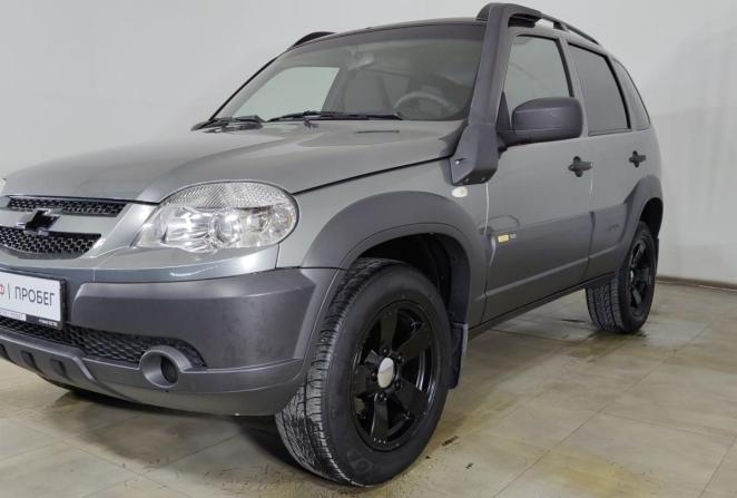 Chevrolet Niva I Рестайлинг с пробегом 2018 года, цена 850 000 рублей, 82600 км, внедорожник, Автокод Объявления