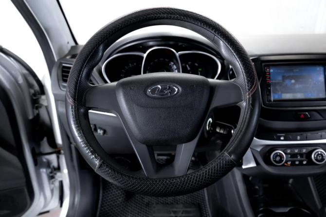 Lada (ВАЗ) Vesta I с пробегом 2017 года, цена 680 000 рублей, 176632 км, седан, Автокод Объявления