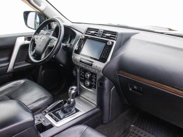 Toyota Land Cruiser Prado 150 Series Рестайлинг 2 с пробегом 2018 года, цена 5 395 000 рублей, 121226 км, внедорожник, Автокод Объявления