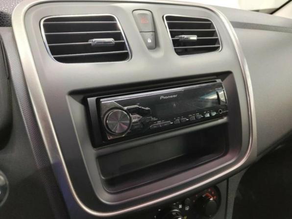 Renault Logan II с пробегом 2016 года, цена 718 241 рубль, 84184 км, седан, Автокод Объявления