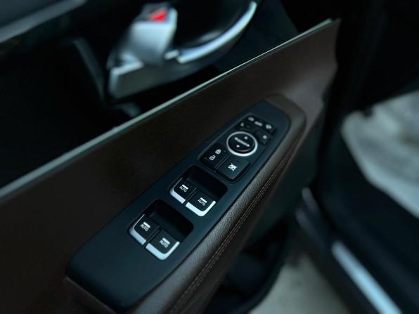 Kia Sorento III Prime Рестайлинг с пробегом 2018 года, цена 2 800 000 рублей, 147500 км, внедорожник, Автокод Объявления