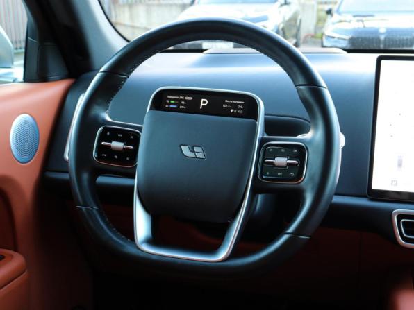 Li Auto (Lixiang) L7 I Рестайлинг с пробегом 2024 года, цена 6 499 500 рублей, 60125 км, внедорожник, Автокод Объявления