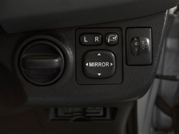 Toyota Vitz III (XP130) Рестайлинг с пробегом 2015 года, цена 749 995 рублей, 233747 км, хэтчбек, Автокод Объявления