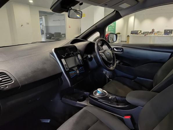 Nissan Leaf I (ZE0/AZE0) с пробегом 2015 года, цена 870 000 рублей, 199583 км, хэтчбек, Автокод Объявления
