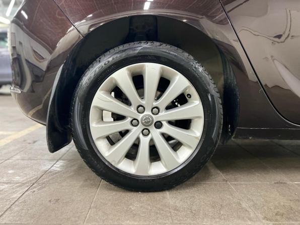 Opel Astra J Рестайлинг с пробегом 2013 года, цена 650 000 рублей, 199000 км, хэтчбек, Автокод Объявления