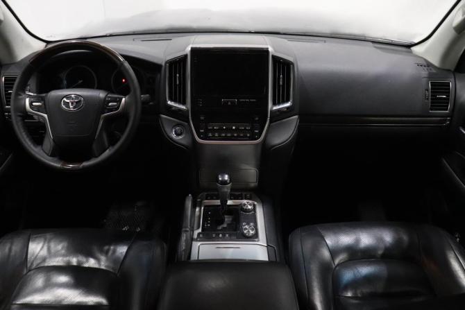Toyota Land Cruiser 200 Series Рестайлинг 2 с пробегом 2015 года, цена 4 360 000 рублей, 286065 км, внедорожник, Автокод Объявления