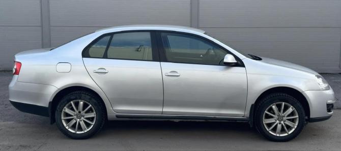 Volkswagen Jetta V с пробегом 2010 года, цена 590 000 рублей, 130000 км, седан, Автокод Объявления