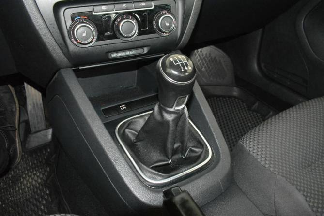 Volkswagen Jetta VI с пробегом 2012 года, цена 699 000 рублей, 202000 км, седан, Автокод Объявления