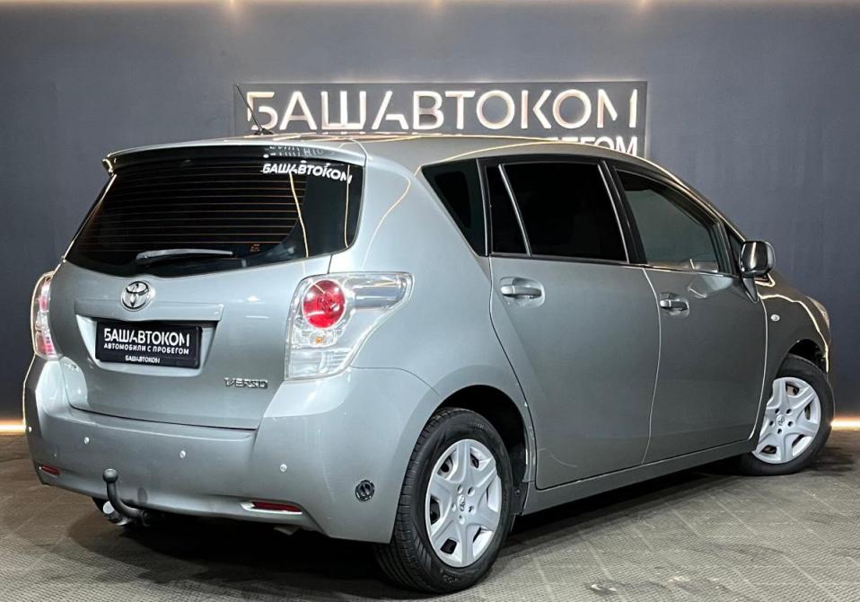 Toyota Verso I Уфа  - изображение 7