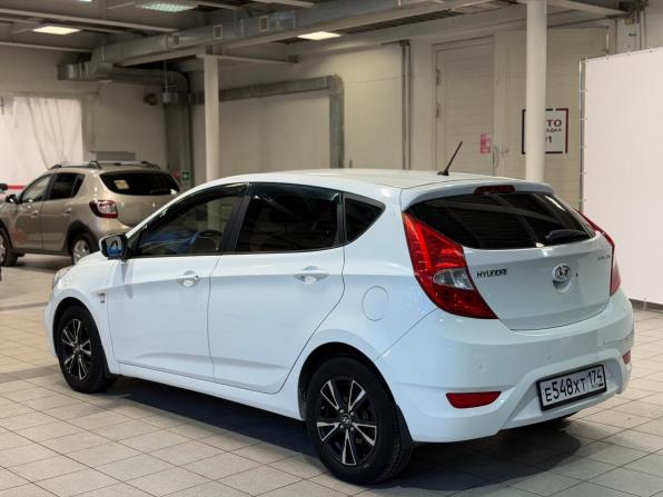 Hyundai Solaris I с пробегом 2012 года, цена 849 000 рублей, 190347 км, хэтчбек, Автокод Объявления