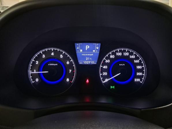 Hyundai Solaris I с пробегом 2014 года, цена 955 000 рублей, 102710 км, седан, Автокод Объявления
