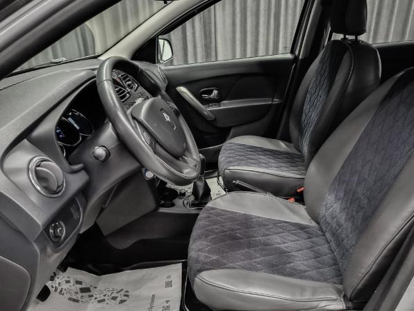 Renault Sandero II с пробегом 2015 года, цена 680 000 рублей, 145000 км, хэтчбек, Автокод Объявления