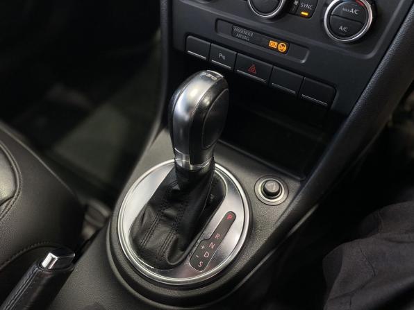 Volkswagen Beetle II (A5) с пробегом 2013 года, цена 1 299 900 рублей, 117000 км, хэтчбек, Автокод Объявления