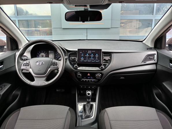Hyundai Solaris II Рестайлинг с пробегом 2021 года, цена 1 647 000 рублей, 69811 км, седан, Автокод Объявления