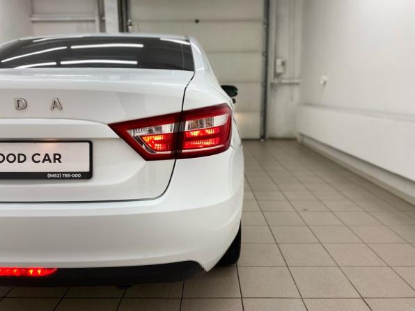 Lada (ВАЗ) Vesta I с пробегом 2019 года, цена 890 000 рублей, 123722 км, седан, Автокод Объявления