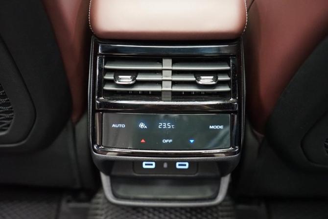 Geely Monjaro I с пробегом 2024 года, цена 3 550 000 рублей, 31000 км, внедорожник, Автокод Объявления