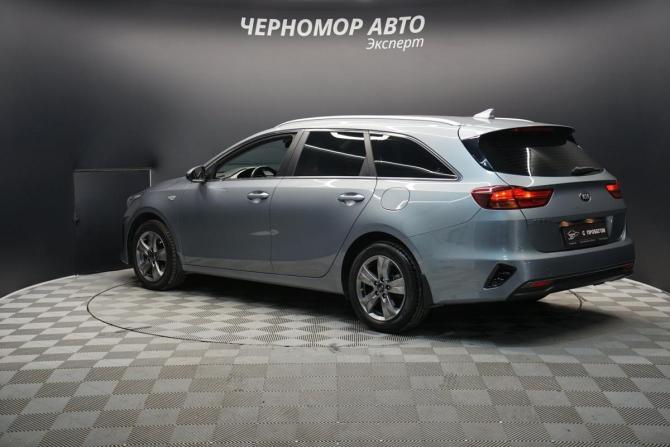 Kia Ceed III с пробегом 2020 года, цена 2 185 000 рублей, 61773 км, универсал, Автокод Объявления