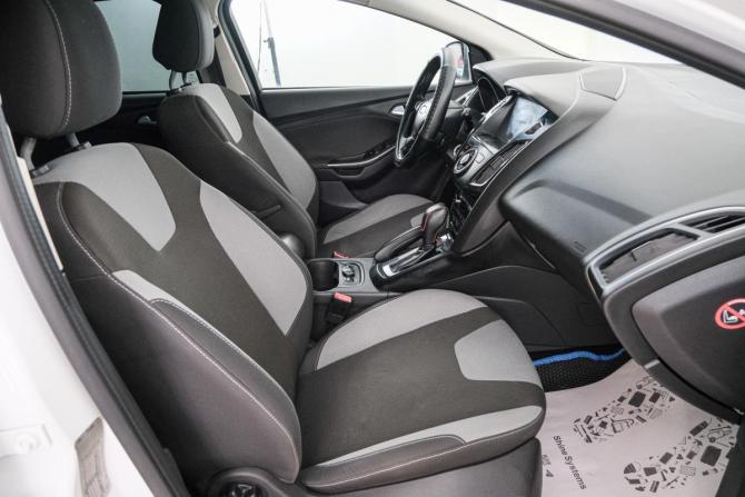 Ford Focus III с пробегом 2012 года, цена 899 000 рублей, 242313 км, хэтчбек, Автокод Объявления