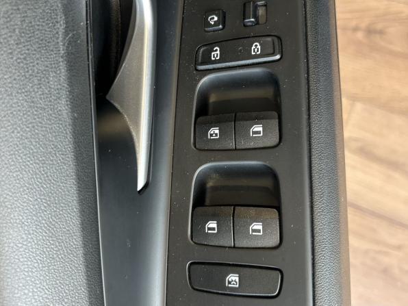 Hyundai Elantra VII (CN7) с пробегом 2022 года, цена 1 899 000 рублей, 71283 км, седан, Автокод Объявления
