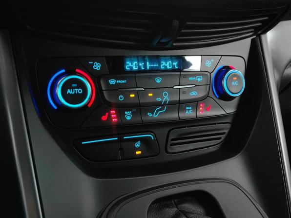 Ford Kuga II Рестайлинг с пробегом 2018 года, цена 1 625 000 рублей, 148519 км, внедорожник, Автокод Объявления