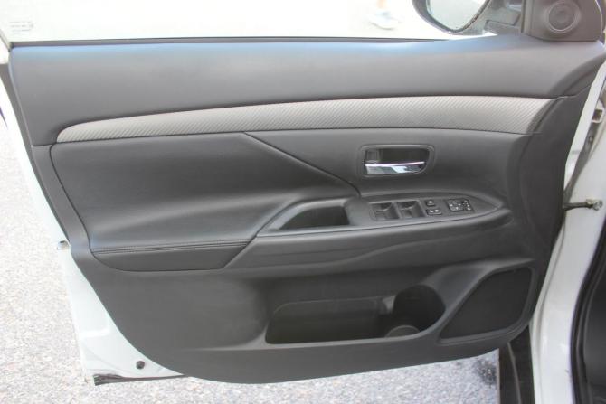 Mitsubishi Outlander III с пробегом 2014 года, цена 1 695 000 рублей, 115821 км, внедорожник, Автокод Объявления