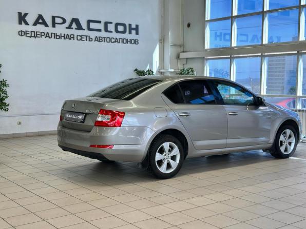 Skoda Octavia III (A7) с пробегом 2016 года, цена 1 050 000 рублей, 223000 км, лифтбек, Автокод Объявления