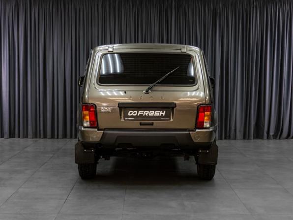 Lada (ВАЗ) Niva Legend с пробегом 2025 года, цена 929 000 рублей, 3653 км, внедорожник, Автокод Объявления