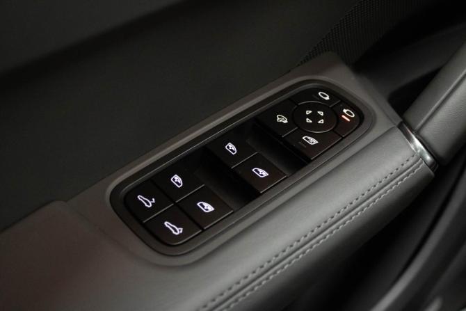 Porsche Cayenne III с пробегом 2021 года, цена 12 499 000 рублей, 27271 км, внедорожник, Автокод Объявления