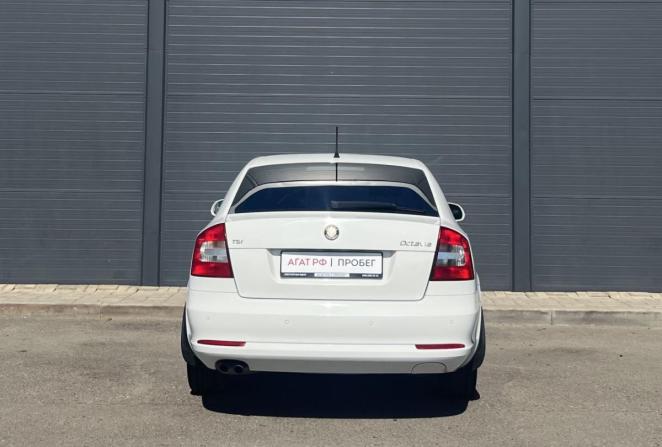 Skoda Octavia II (A5) Рестайлинг с пробегом 2012 года, цена 890 000 рублей, 188743 км, лифтбек, Автокод Объявления
