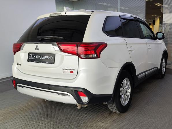 Mitsubishi Outlander III Рестайлинг 3 с пробегом 2019 года, цена 2 290 000 рублей, 105500 км, внедорожник, Автокод Объявления
