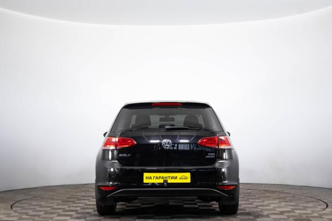 Volkswagen Golf VII с пробегом 2013 года, цена 959 000 рублей, 135000 км, хэтчбек, Автокод Объявления