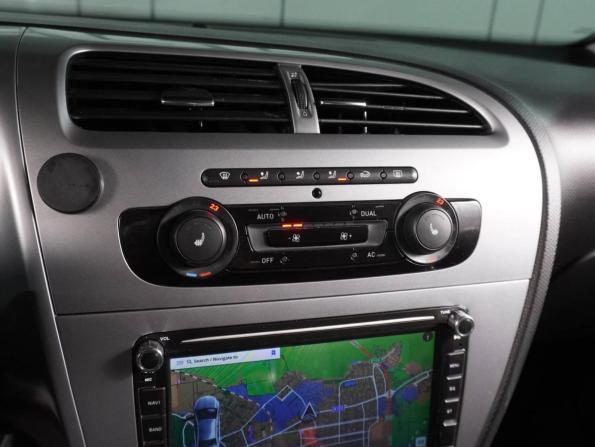 SEAT Leon II Рестайлинг с пробегом 2012 года, цена 849 000 рублей, 171956 км, хэтчбек, Автокод Объявления
