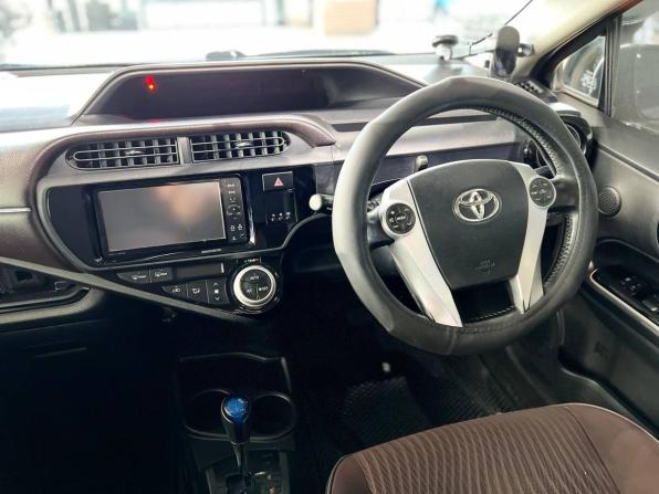 Toyota Aqua I Рестайлинг с пробегом 2014 года, цена 960 000 рублей, 161002 км, хэтчбек, Автокод Объявления